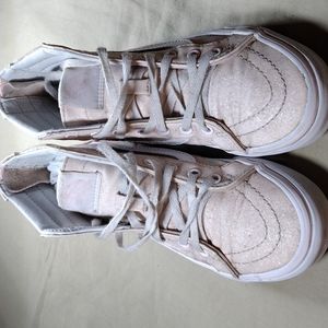 Van's glitter unicorn 🦄 girl sneakers with laces and zipper for easy access!